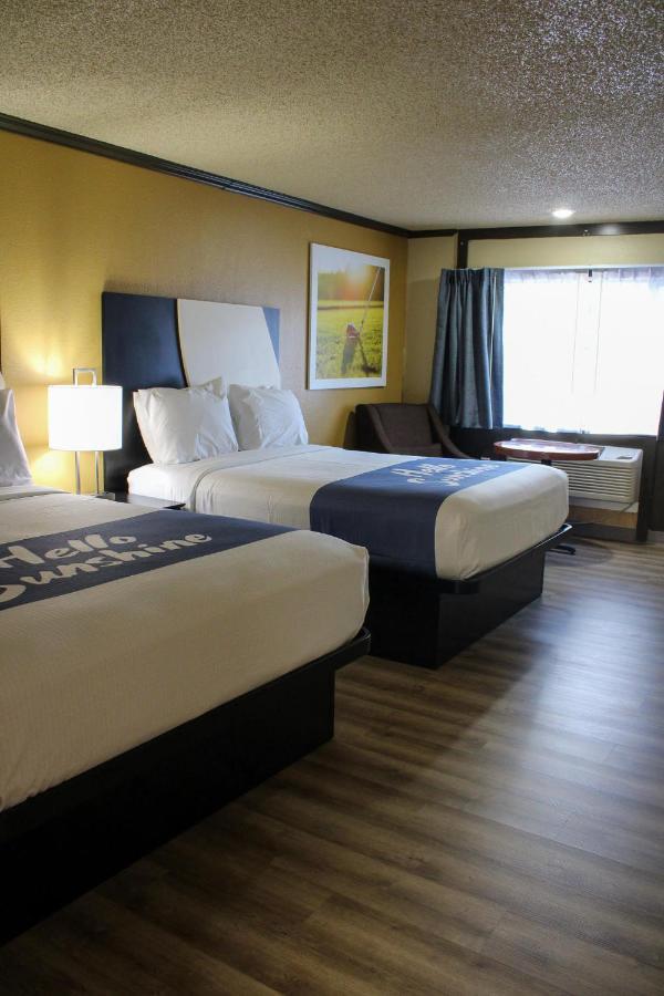 Days Inn By Wyndham Bend Exterior foto